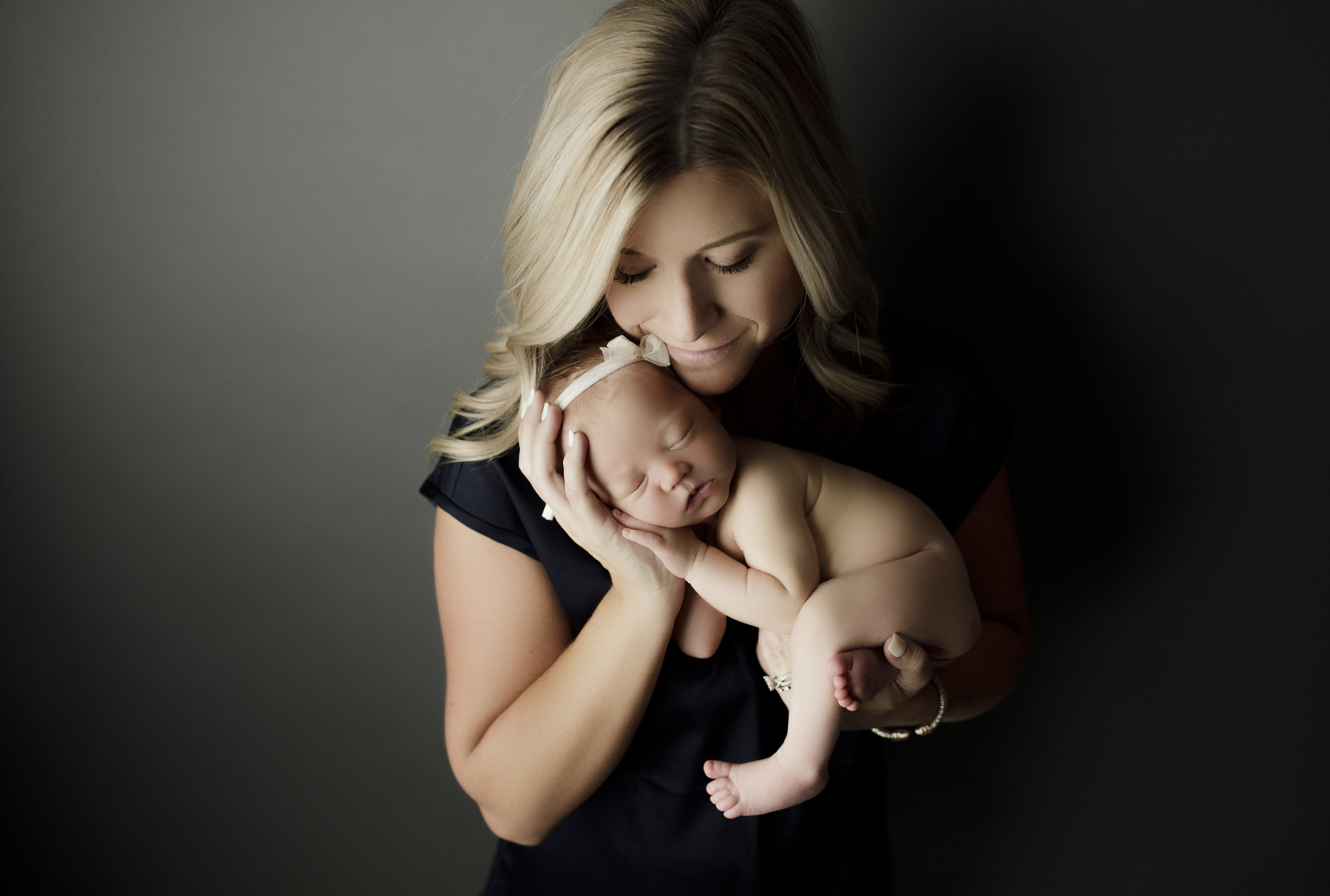 newborn photographer austin texas